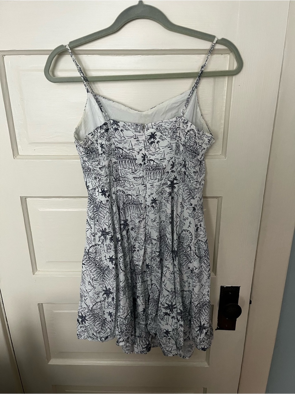 Women’s White & Navy print dress - Picture 4 of 10